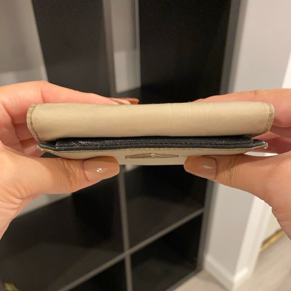 100% AUTHENTIC Vintage Prada trifold wallet - Picture 7 of 8